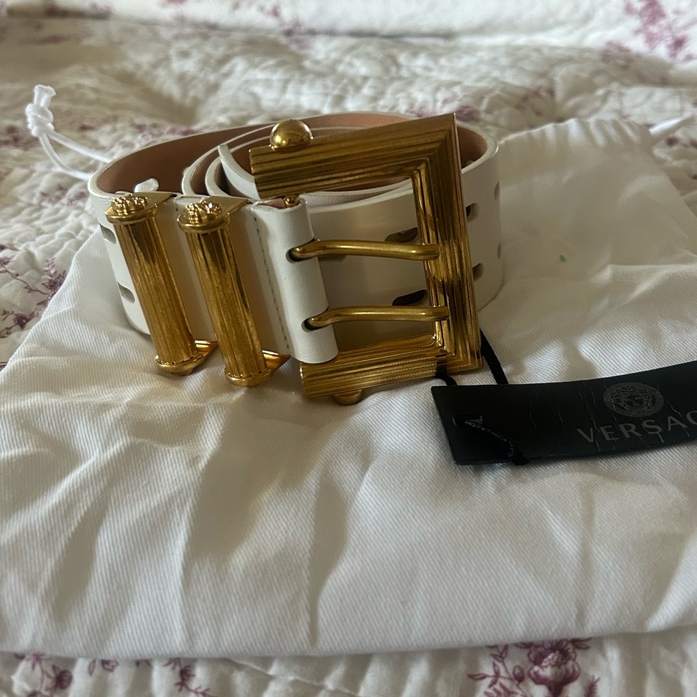 VERSACE Gold Square Buckle Leather Belt White Three Prong NWT Bag Size 85/34 - Picture 11 of 13